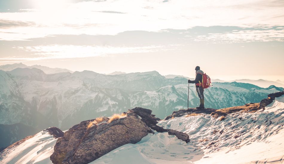 trekking-in-himalayas.jpg